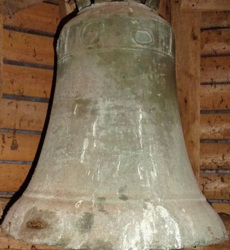 La cloche de Balzème, dans le clocher de l’église de Baudres (2025)