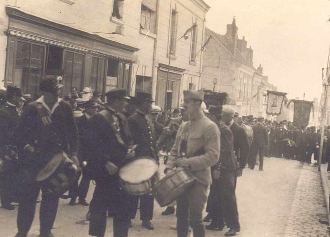 Album de l'inauguration du monument aux morts de Valençay (1922)